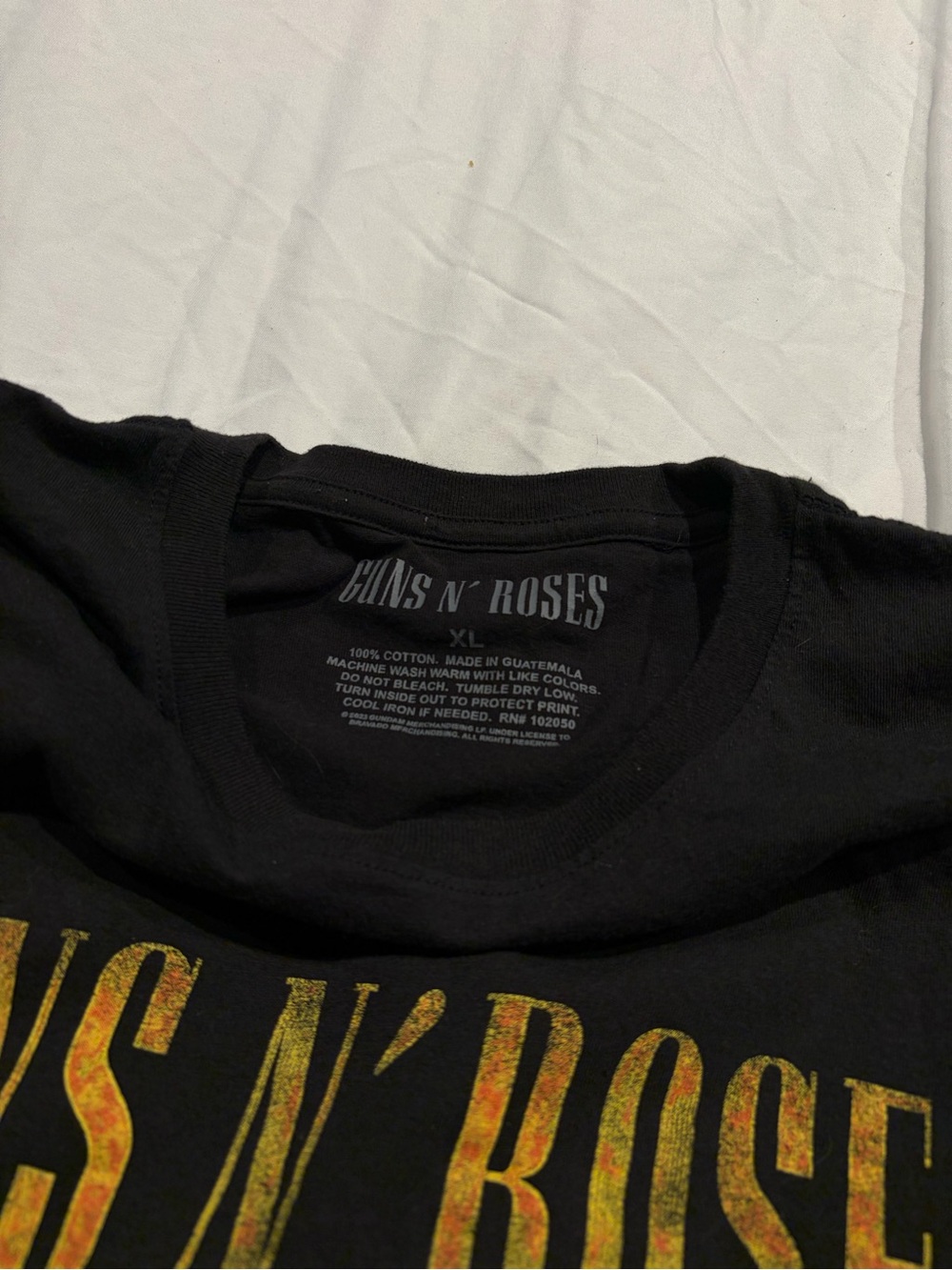 Guns N Roses Shirt - Picture 3 of 3